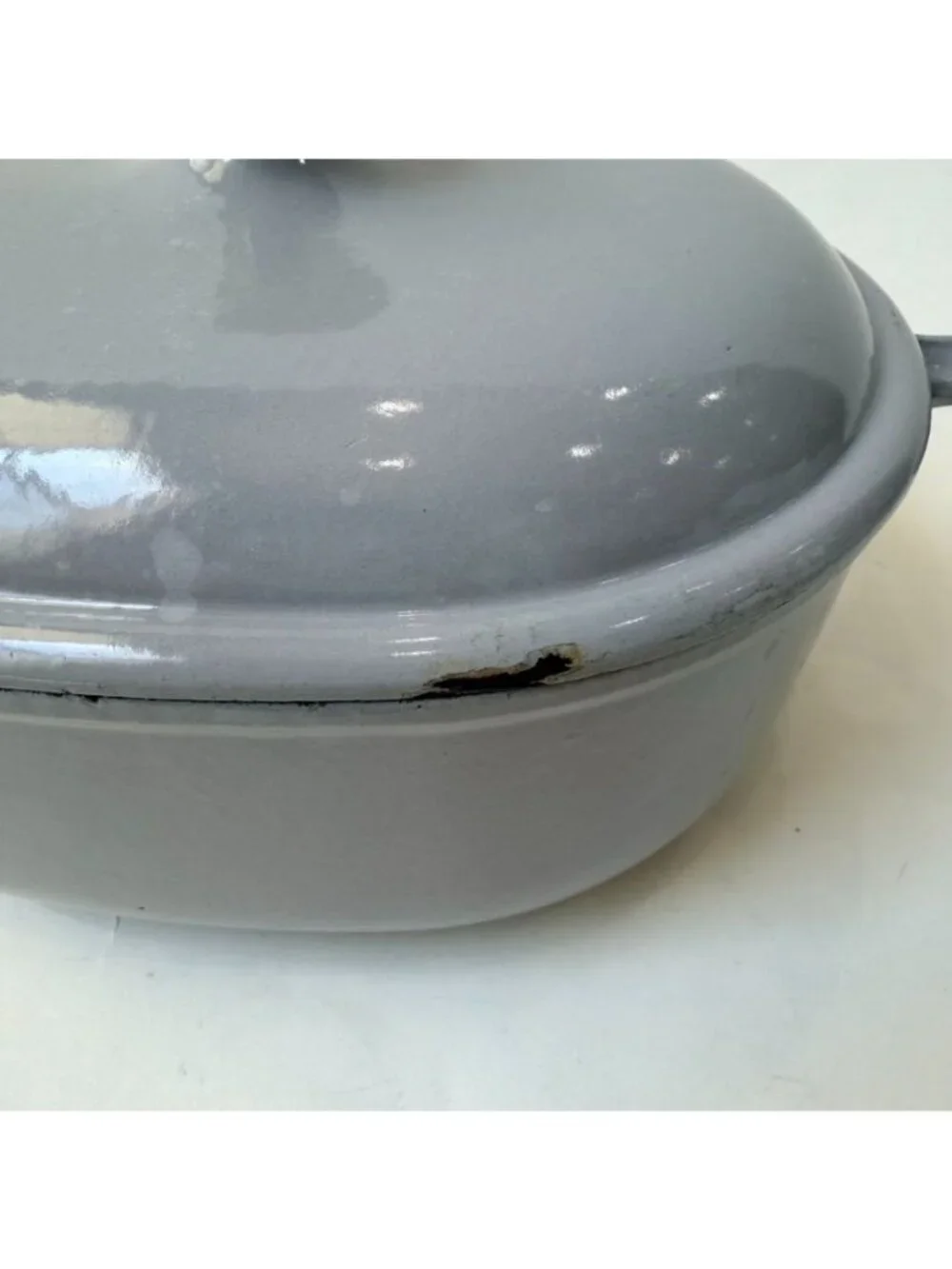 Le Creuset size none